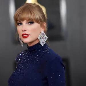 30 The Most Inspirational Quotes by Taylor Swift